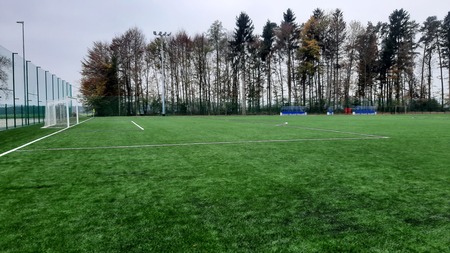 NC Velesovo_veliko igrišče z umetno travo 